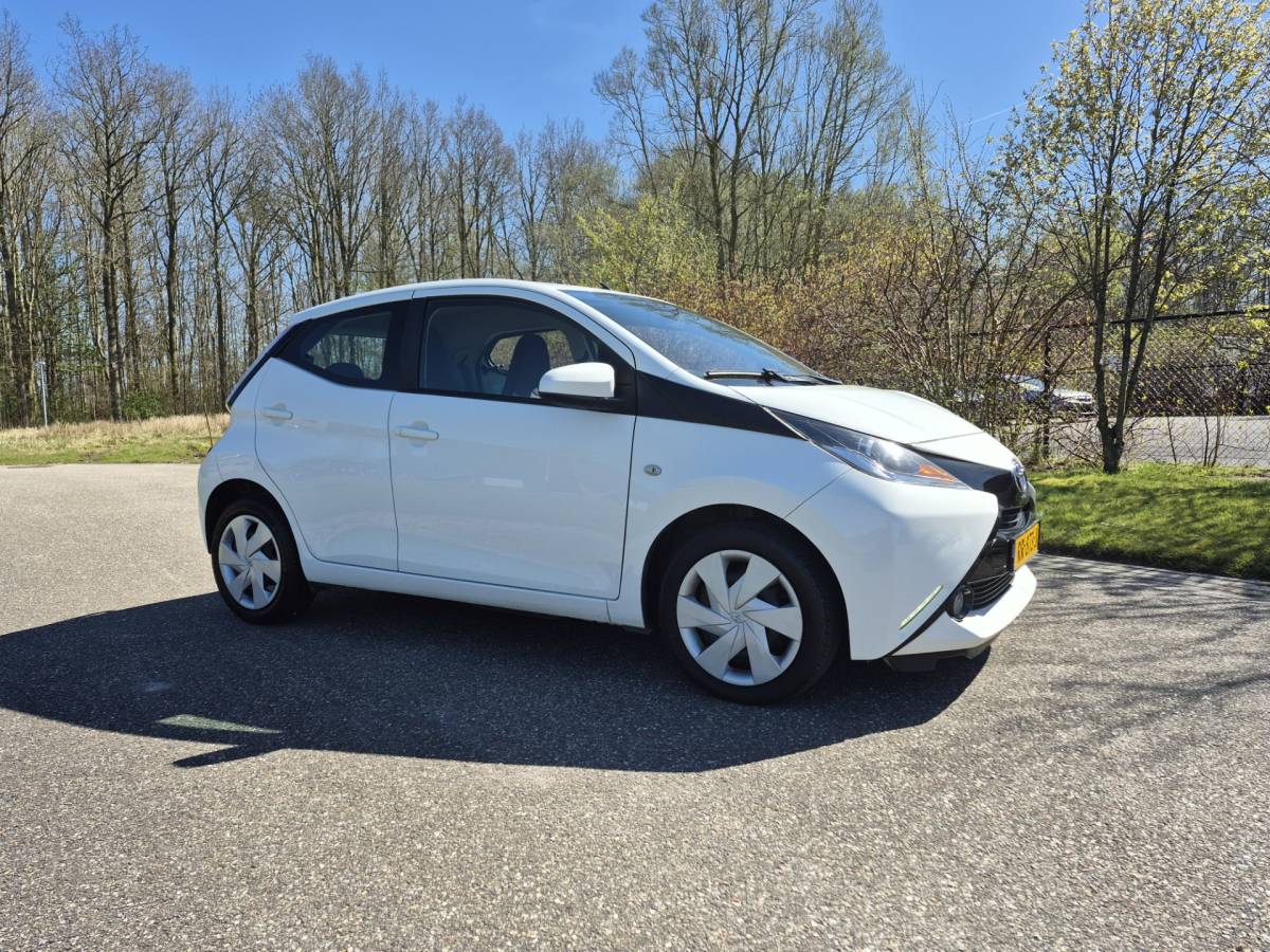 Toyota Aygo Toyota Aygo 1.0 VVT-i x-play,incl btw