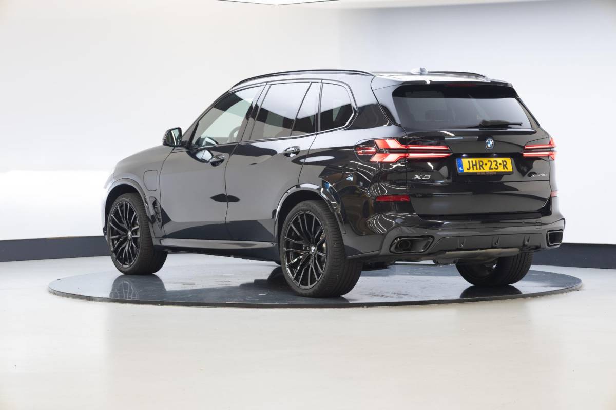 BMW X5 BMW X5 xDrive50e | Panoramadak | H&K Audio | M-Sport | Travel Pack |