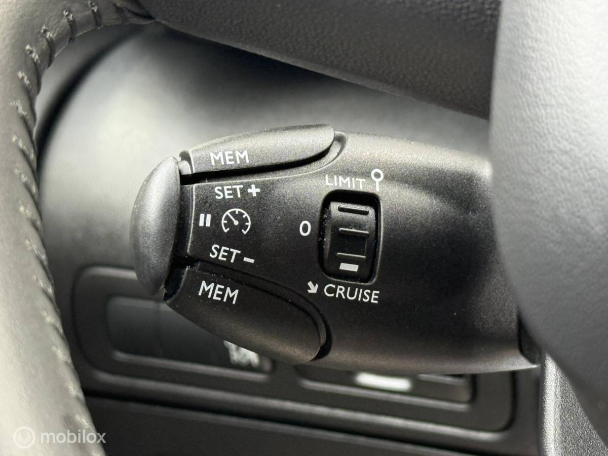 Citroën C3 Aircross Citroen C3 Aircross 1.2 PureTech Shine Pack Aut. Trekhk Camera