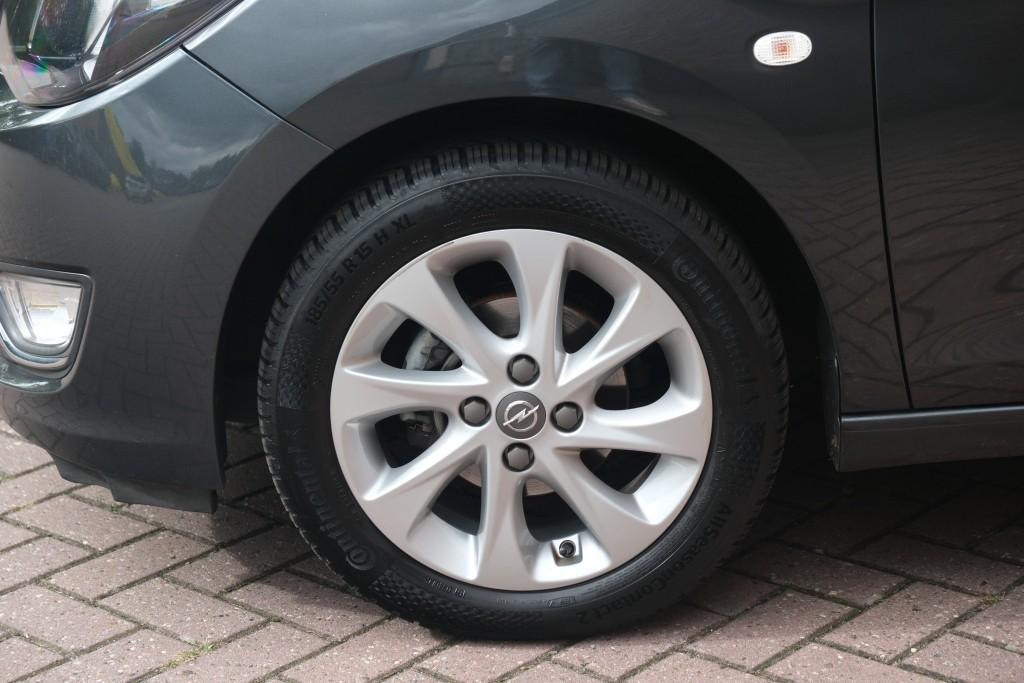 Opel KARL Opel KARL 1.0 ecoFLEX 75pk Innovation | App Connect | Climate | Cruise | PDC | Winter Pakket