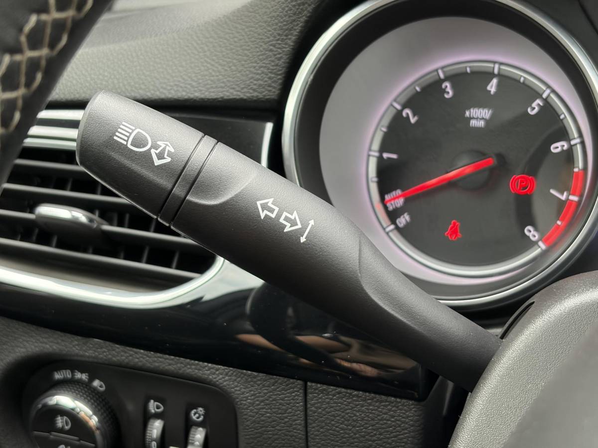 Opel Astra Opel Astra 1.4 Innovation ✓2e Eigenaar✓Carplay✓Navi✓150pk✓Keyless✓6 Bak✓Halfleder✓Rijstrooksensor✓Pdc V+A✓Clima✓Cruise✓Lm velgen✓Bj 12-2016✓N.A.P✓Apk tot 09-2027
