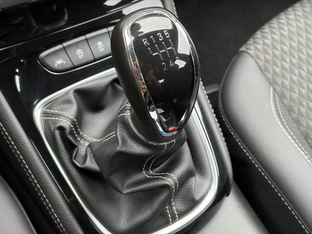 Opel Astra Opel Astra 1.4 Innovation ✓2e Eigenaar✓Carplay✓Navi✓150pk✓Keyless✓6 Bak✓Halfleder✓Rijstrooksensor✓Pdc V+A✓Clima✓Cruise✓Lm velgen✓Bj 12-2016✓N.A.P✓Apk tot 09-2027
