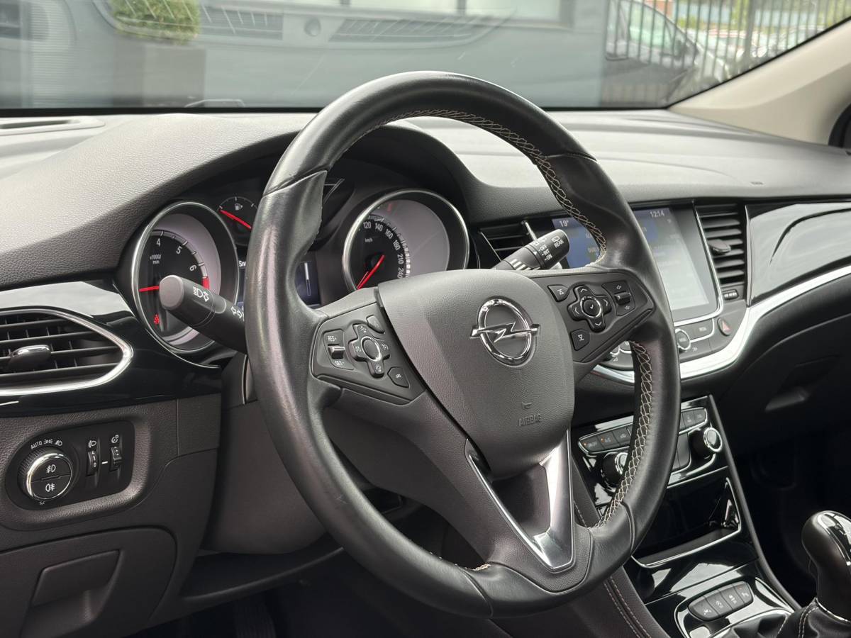 Opel Astra Opel Astra 1.4 Innovation ✓2e Eigenaar✓Carplay✓Navi✓150pk✓Keyless✓6 Bak✓Halfleder✓Rijstrooksensor✓Pdc V+A✓Clima✓Cruise✓Lm velgen✓Bj 12-2016✓N.A.P✓Apk tot 09-2027