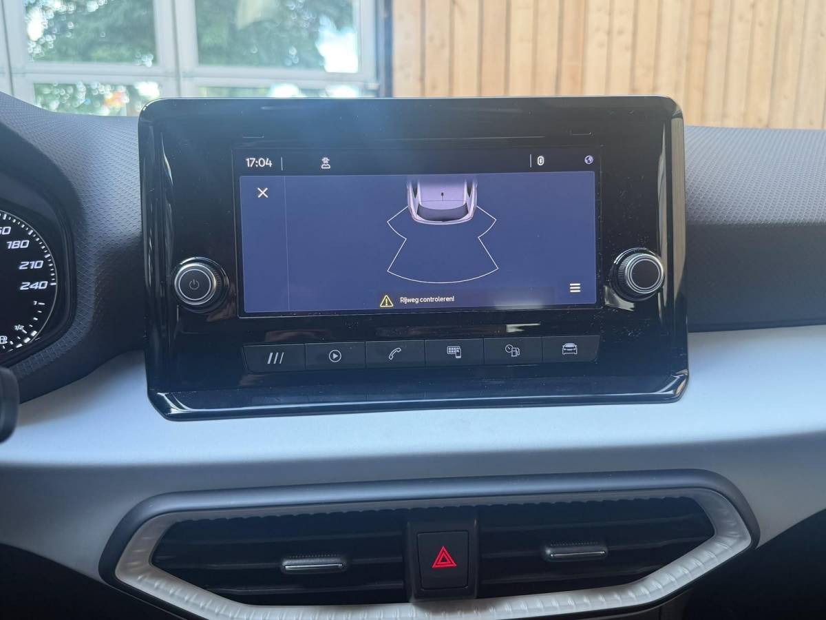 SEAT Ibiza Seat Ibiza 1.0 EcoTSI Style Apple CarPlay/Android Auto | Cruise control | DAB ontvangst | LED koplampen | Lichtmetalen velgen | Rijstrooksensor | Trekhaak
