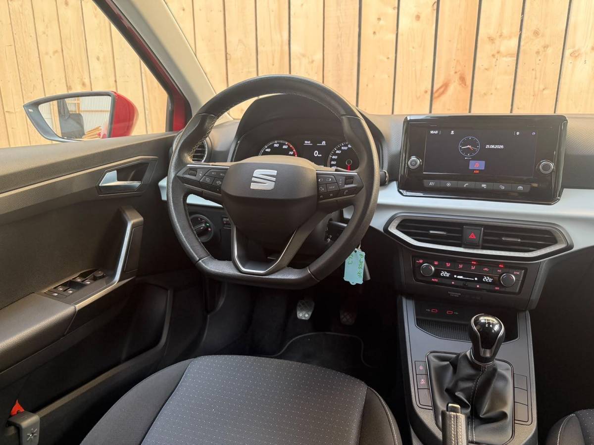 SEAT Ibiza Seat Ibiza 1.0 EcoTSI Style Apple CarPlay/Android Auto | Cruise control | DAB ontvangst | LED koplampen | Lichtmetalen velgen | Rijstrooksensor | Trekhaak
