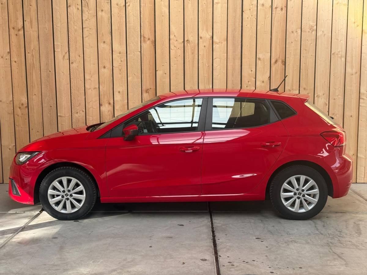SEAT Ibiza Seat Ibiza 1.0 EcoTSI Style Apple CarPlay/Android Auto | Cruise control | DAB ontvangst | LED koplampen | Lichtmetalen velgen | Rijstrooksensor | Trekhaak
