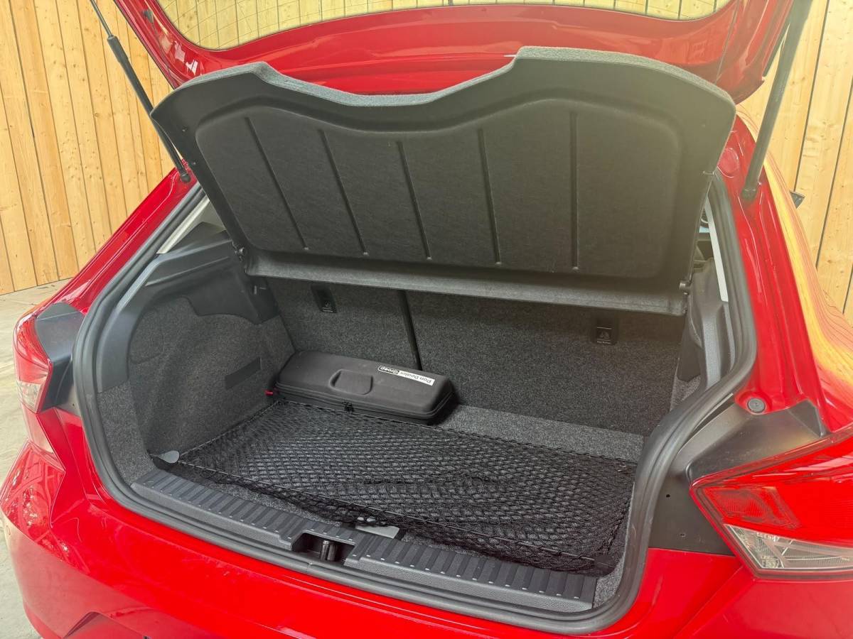 SEAT Ibiza Seat Ibiza 1.0 EcoTSI Style Apple CarPlay/Android Auto | Cruise control | DAB ontvangst | LED koplampen | Lichtmetalen velgen | Rijstrooksensor | Trekhaak