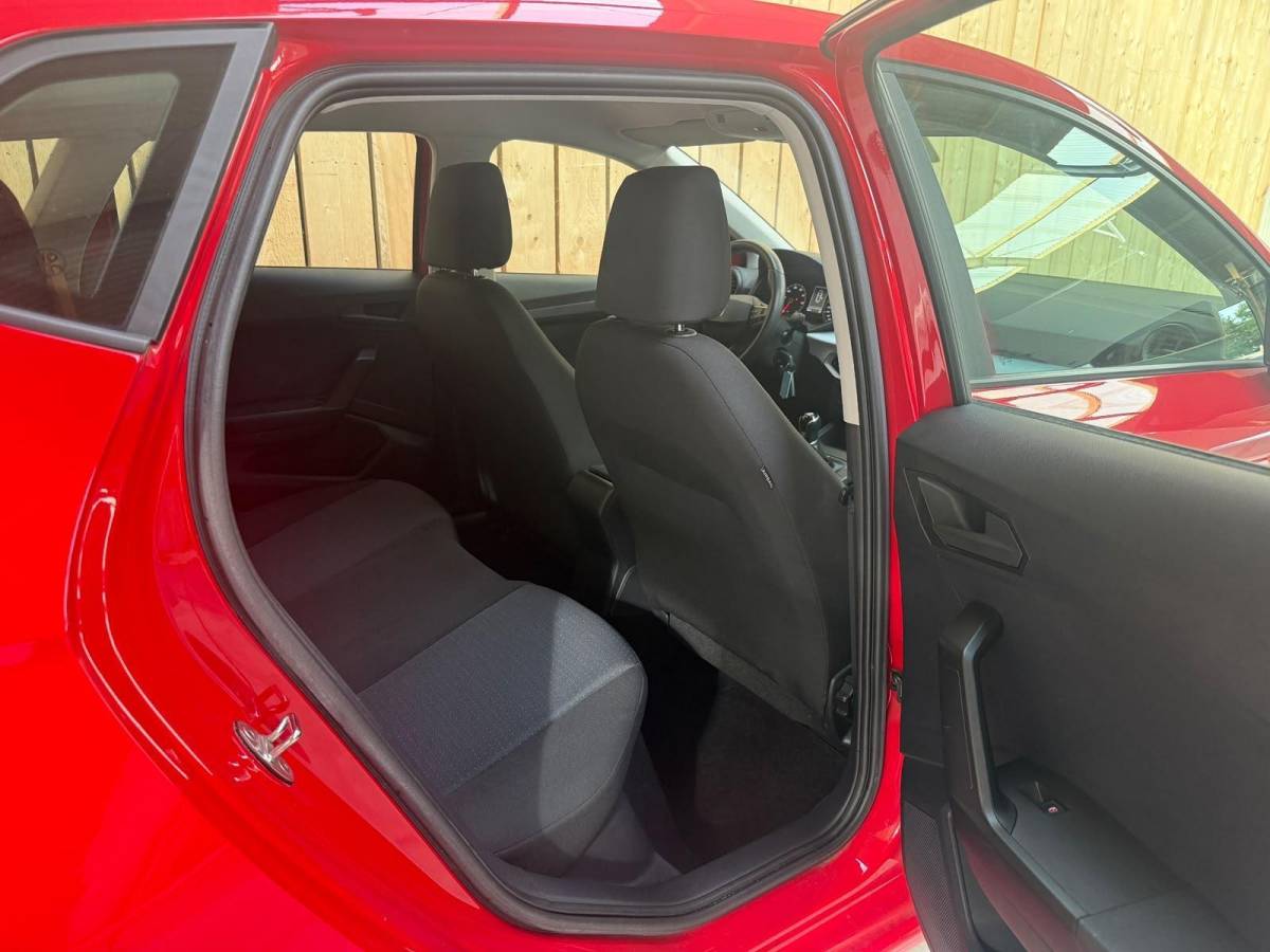 SEAT Ibiza Seat Ibiza 1.0 EcoTSI Style Apple CarPlay/Android Auto | Cruise control | DAB ontvangst | LED koplampen | Lichtmetalen velgen | Rijstrooksensor | Trekhaak
