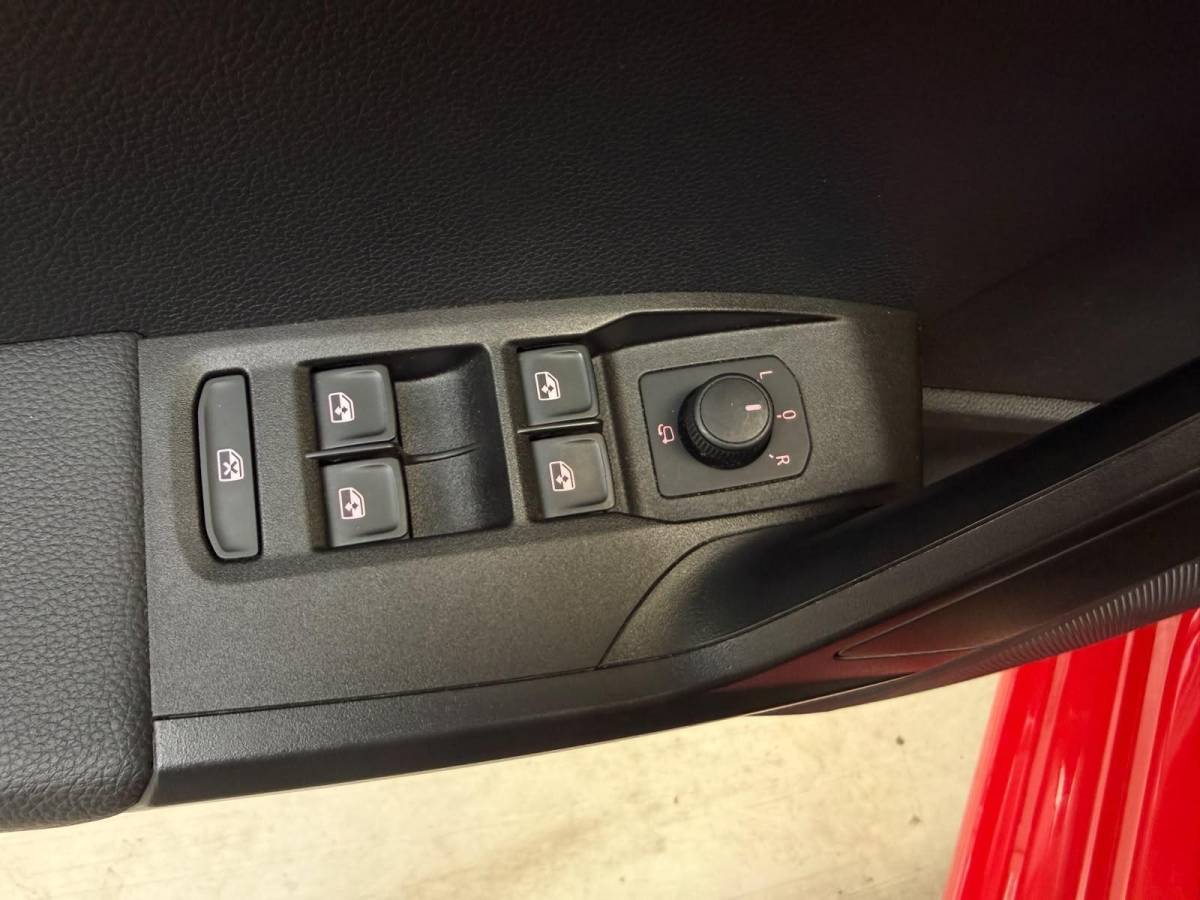 SEAT Ibiza Seat Ibiza 1.0 EcoTSI Style Apple CarPlay/Android Auto | Cruise control | DAB ontvangst | LED koplampen | Lichtmetalen velgen | Rijstrooksensor | Trekhaak