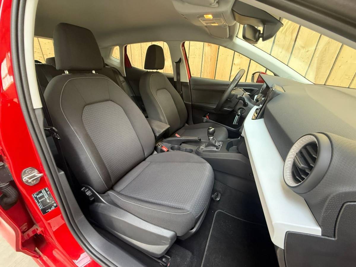 SEAT Ibiza Seat Ibiza 1.0 EcoTSI Style Apple CarPlay/Android Auto | Cruise control | DAB ontvangst | LED koplampen | Lichtmetalen velgen | Rijstrooksensor | Trekhaak