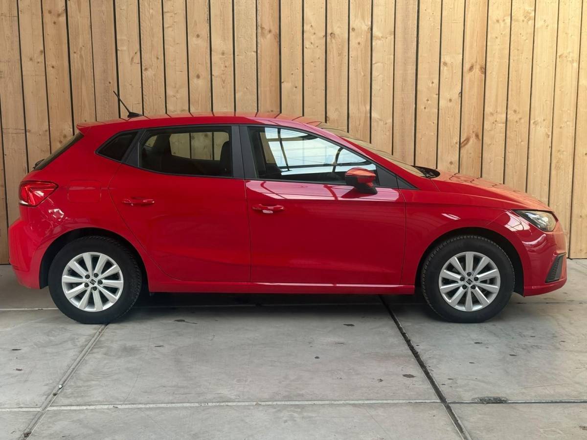 SEAT Ibiza Seat Ibiza 1.0 EcoTSI Style Apple CarPlay/Android Auto | Cruise control | DAB ontvangst | LED koplampen | Lichtmetalen velgen | Rijstrooksensor | Trekhaak