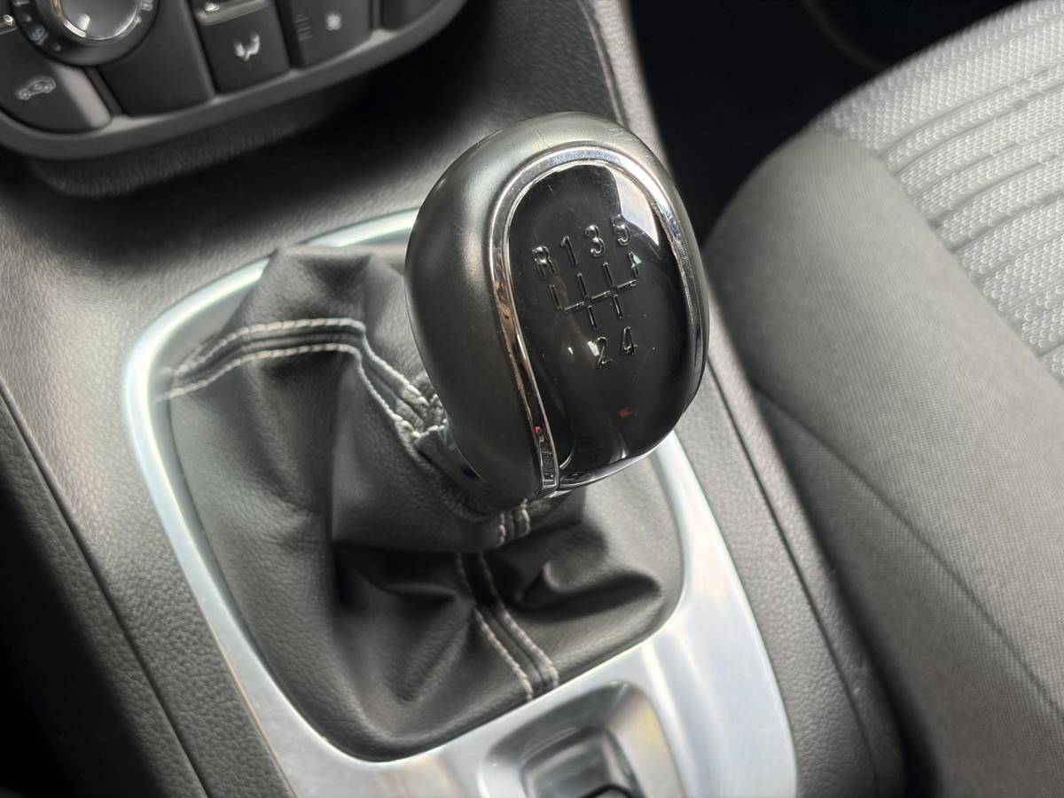 Opel Meriva Opel Meriva 1.4 Turbo Business+ ✓Net beurt gehad✓2e Eigenaar✓Navi✓Airco✓Cruise✓Lm velgen✓Pdc✓120pk✓Weinig km✓N.A.P✓Apk tot 09-2027