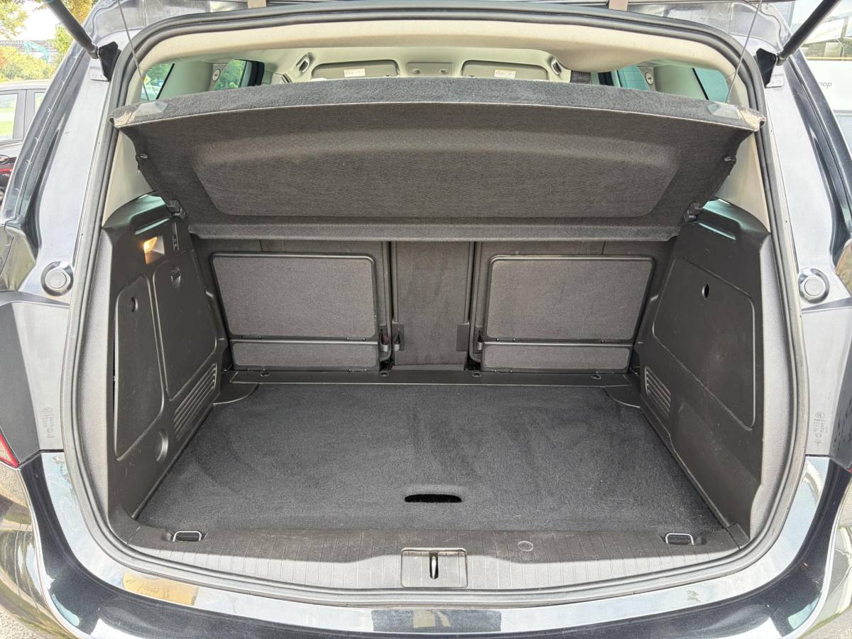 Opel Meriva Opel Meriva 1.4 Turbo Business+ ✓Net beurt gehad✓2e Eigenaar✓Navi✓Airco✓Cruise✓Lm velgen✓Pdc✓120pk✓Weinig km✓N.A.P✓Apk tot 09-2027