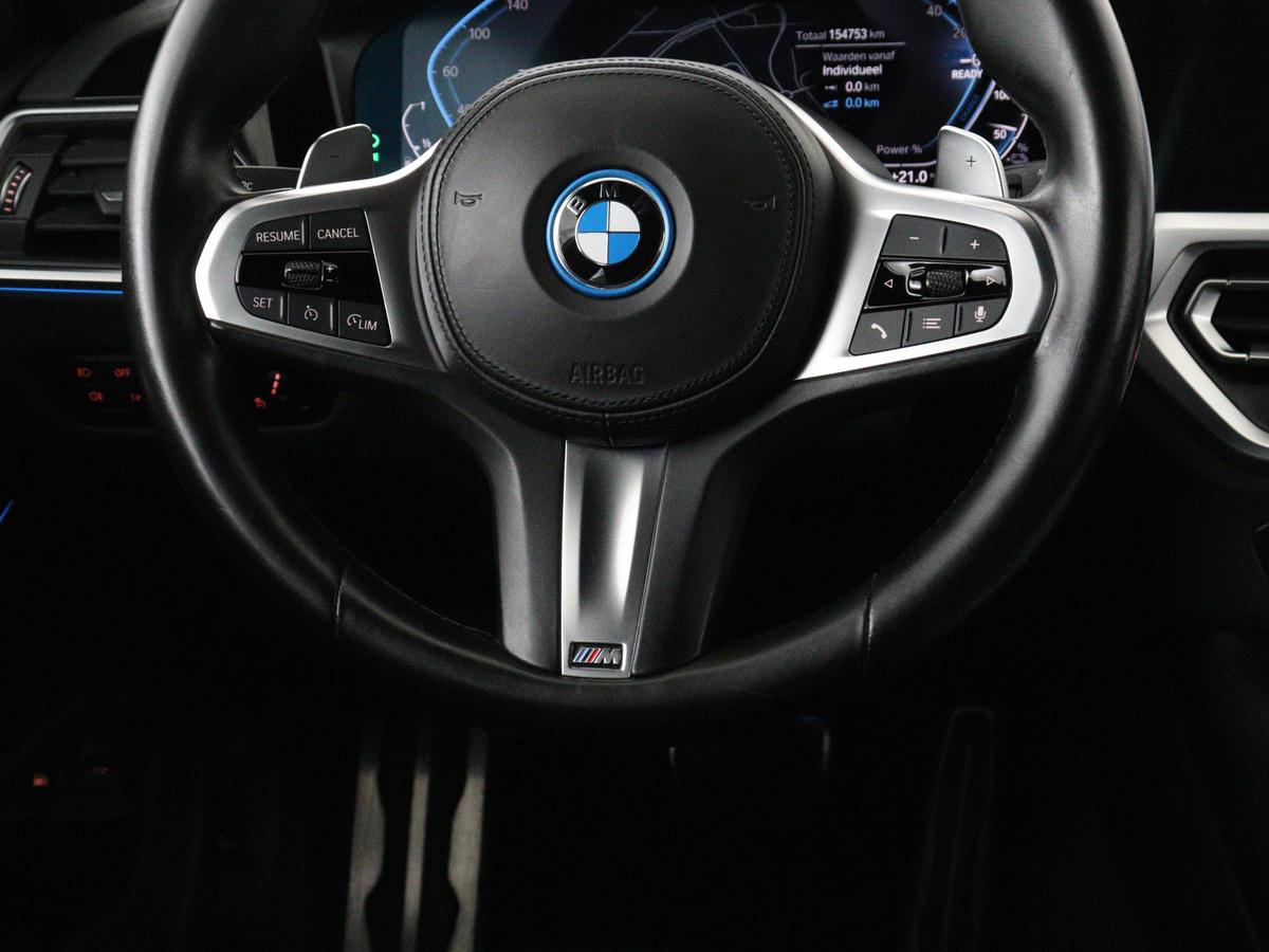 BMW 3 Serie BMW 3-serie Touring 320e Business Edition Plus M-sport | 84,4% SOH | Panoramadak | Leder | Elektrische trekhaak | Camera | Park assist | Cruise control | Carplay | Sfeerverlichting |
