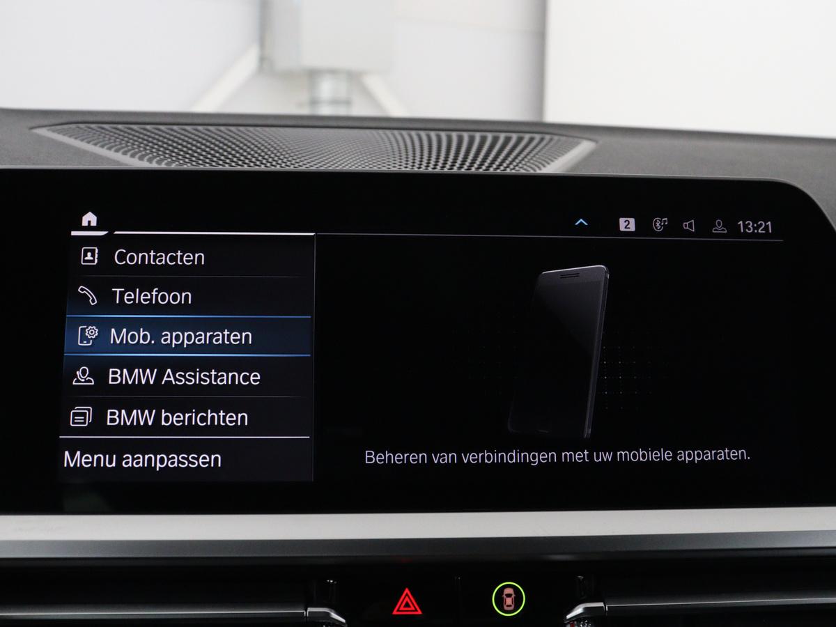 BMW 3 Serie BMW 3-serie Touring 320e Business Edition Plus M-sport | 84,4% SOH | Panoramadak | Leder | Elektrische trekhaak | Camera | Park assist | Cruise control | Carplay | Sfeerverlichting |