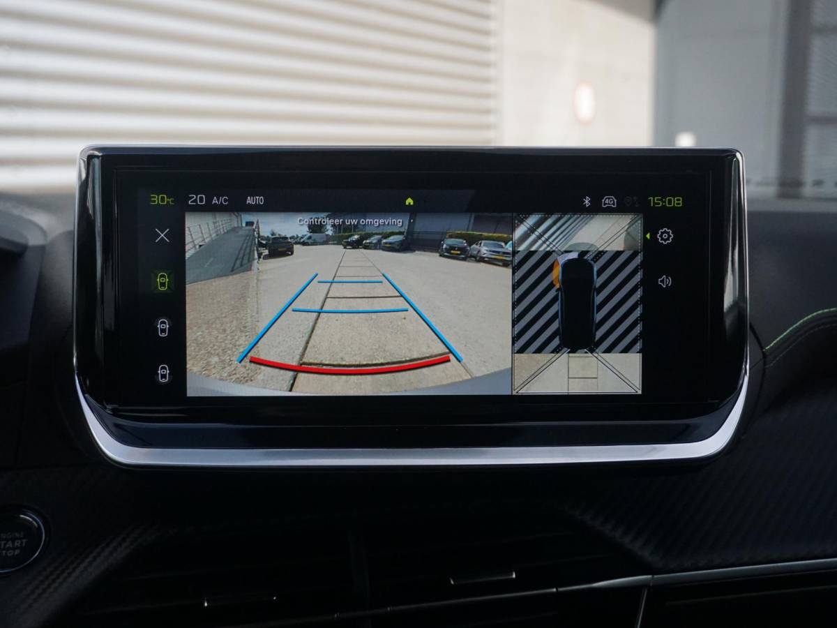 Peugeot 2008 Peugeot 2008 1.2 Hybrid 145 GT 360 Camera