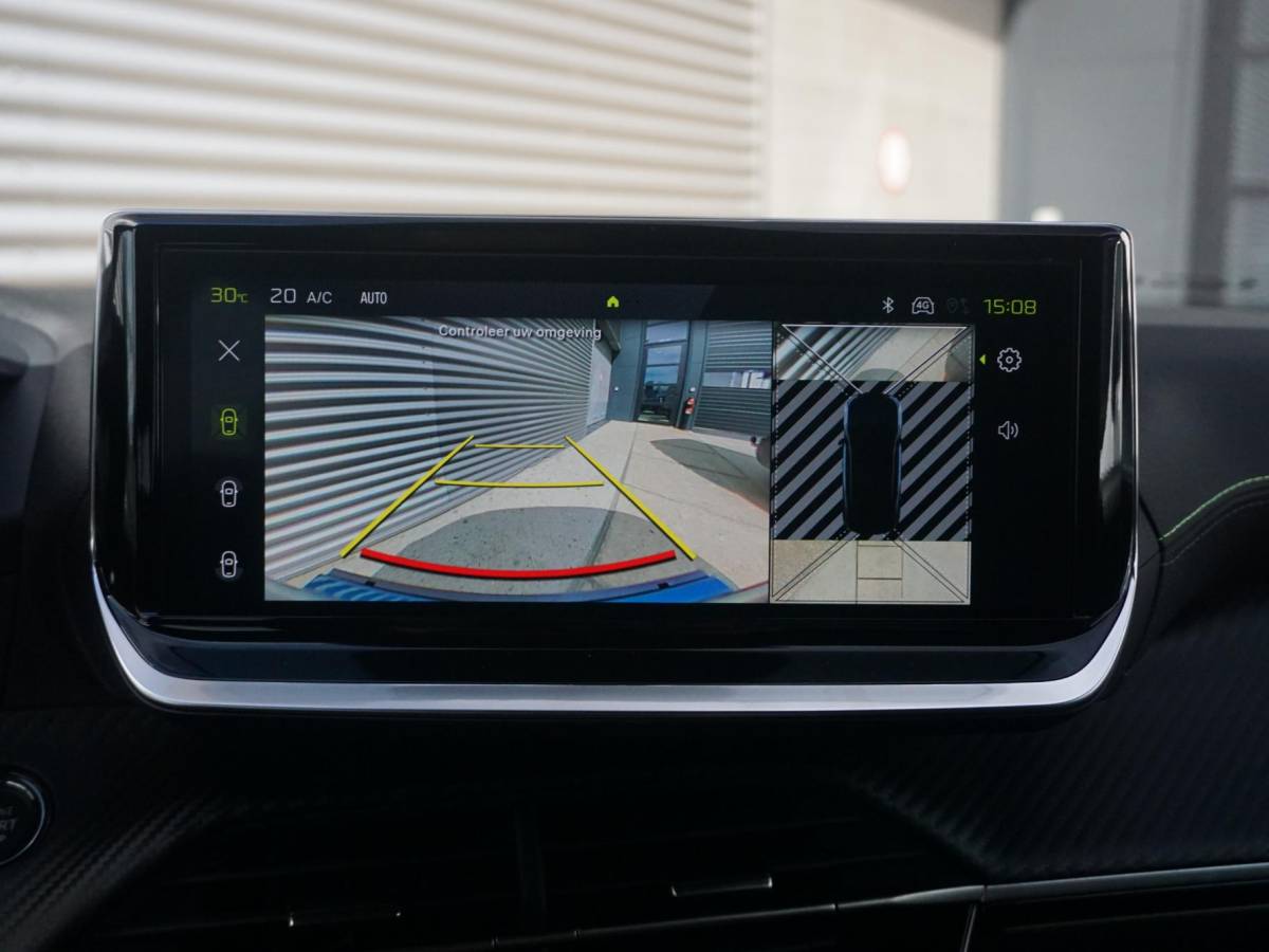 Peugeot 2008 Peugeot 2008 1.2 Hybrid 145 GT 360 Camera