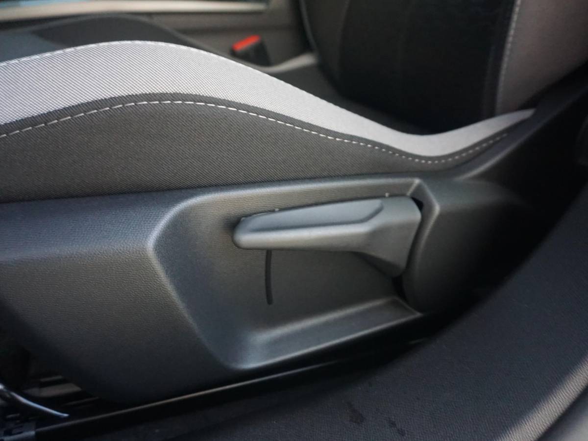 Opel Mokka Opel Mokka 1.2 Turbo Hybrid Business Edition Keyless entry