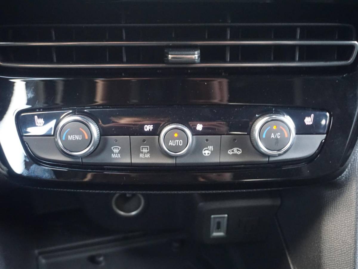 Opel Mokka Opel Mokka 1.2 Turbo Hybrid Business Edition Keyless entry