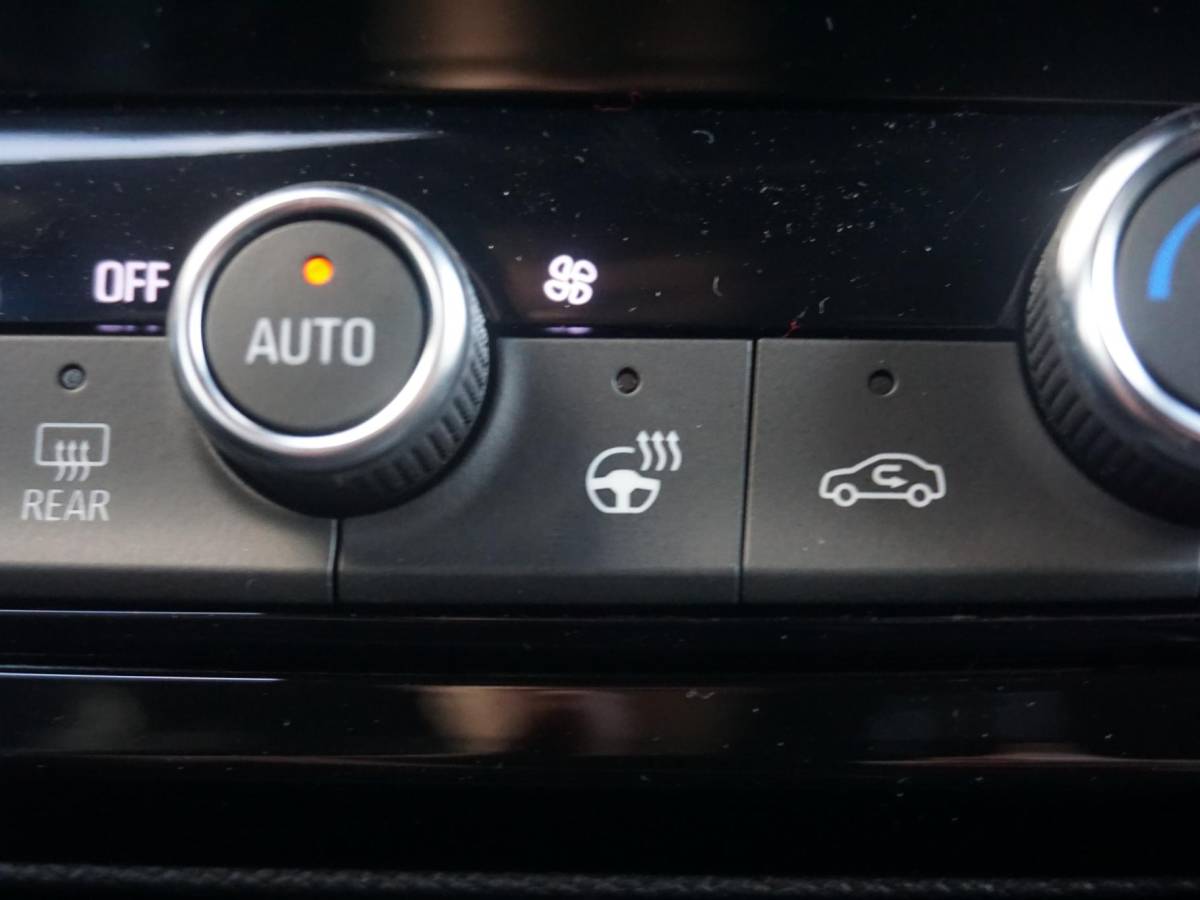 Opel Mokka Opel Mokka 1.2 Turbo Hybrid Business Edition Keyless entry