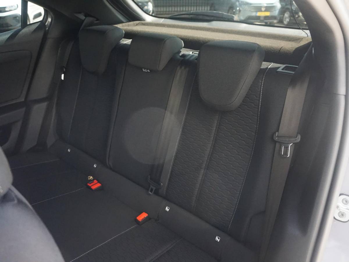 Opel Mokka Opel Mokka 1.2 Turbo Hybrid Business Edition Keyless entry