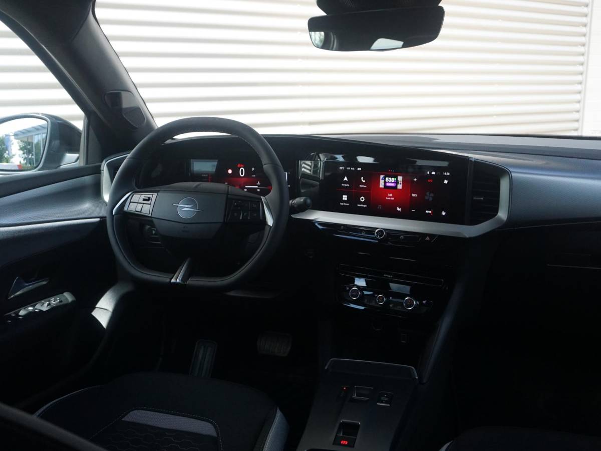 Opel Mokka Opel Mokka 1.2 Turbo Hybrid Business Edition Keyless entry