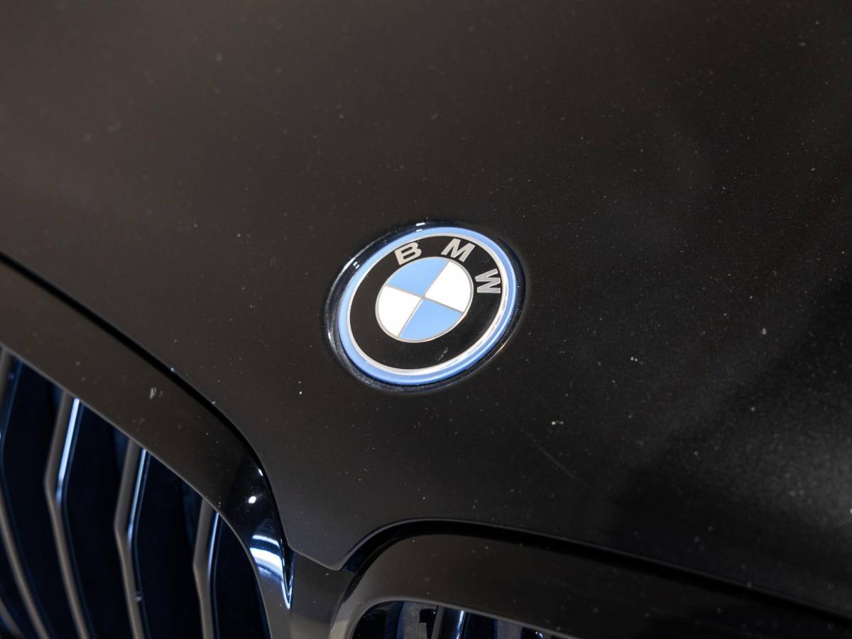 BMW X5 BMW X5 xDrive45e Executive M Pakket  / 394pk / SOH 90% / Panorama dak / Trekhaak / Head-up display / 360 graden camera /