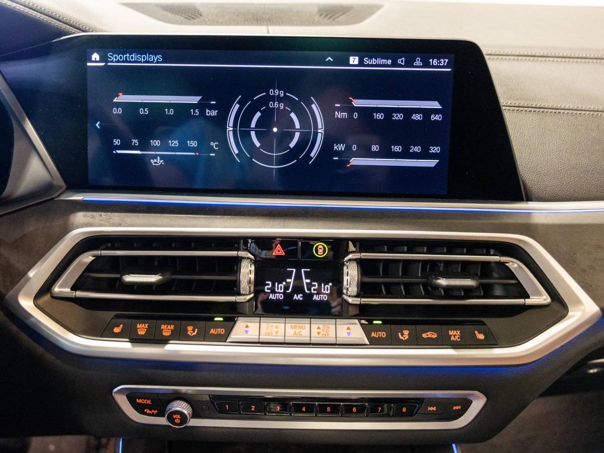 BMW X5 BMW X5 xDrive45e Executive M Pakket  / 394pk / SOH 90% / Panorama dak / Trekhaak / Head-up display / 360 graden camera /