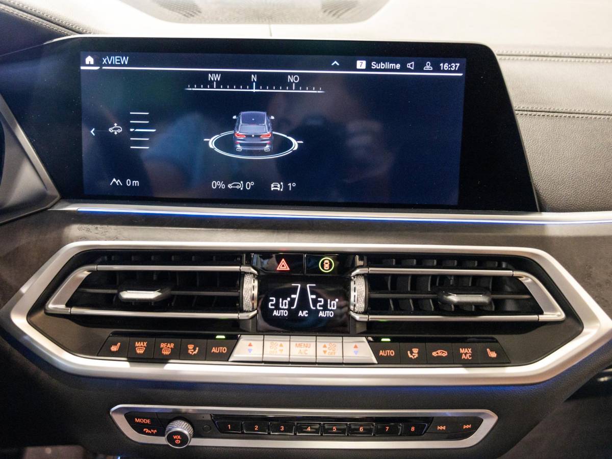 BMW X5 BMW X5 xDrive45e Executive M Pakket  / 394pk / SOH 90% / Panorama dak / Trekhaak / Head-up display / 360 graden camera /