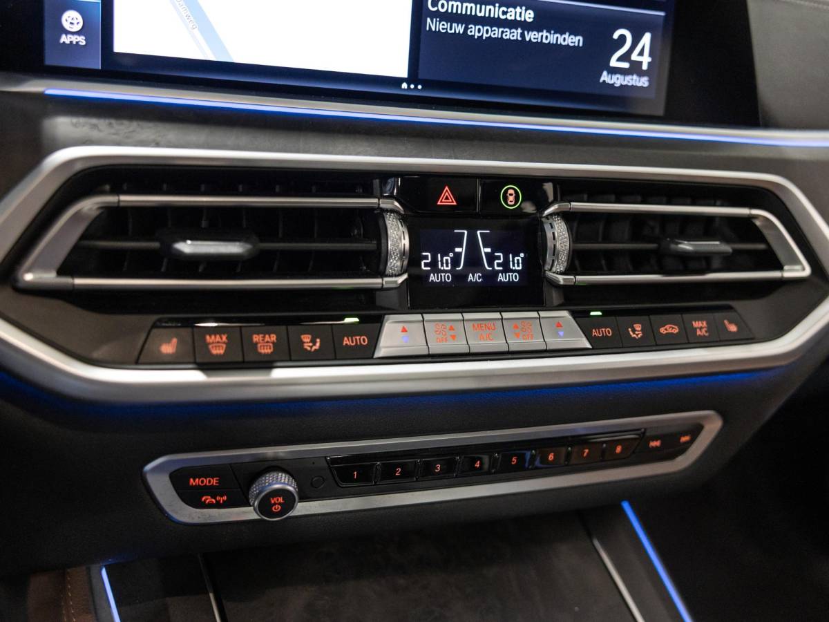 BMW X5 BMW X5 xDrive45e Executive M Pakket  / 394pk / SOH 90% / Panorama dak / Trekhaak / Head-up display / 360 graden camera /