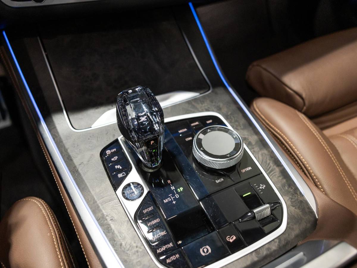 BMW X5 BMW X5 xDrive45e Executive M Pakket  / 394pk / SOH 90% / Panorama dak / Trekhaak / Head-up display / 360 graden camera /