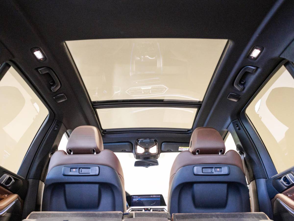 BMW X5 BMW X5 xDrive45e Executive M Pakket  / 394pk / SOH 90% / Panorama dak / Trekhaak / Head-up display / 360 graden camera /
