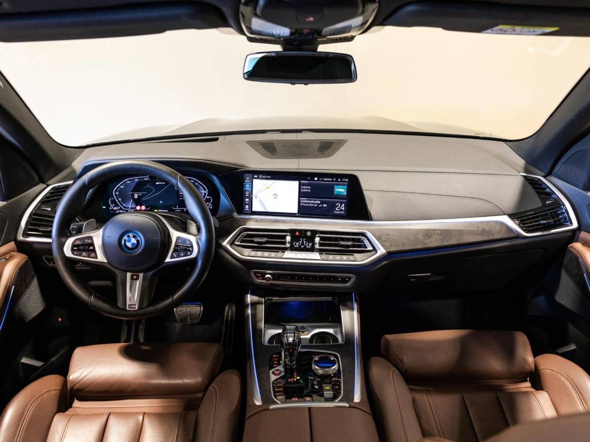 BMW X5 BMW X5 xDrive45e Executive M Pakket  / 394pk / SOH 90% / Panorama dak / Trekhaak / Head-up display / 360 graden camera /
