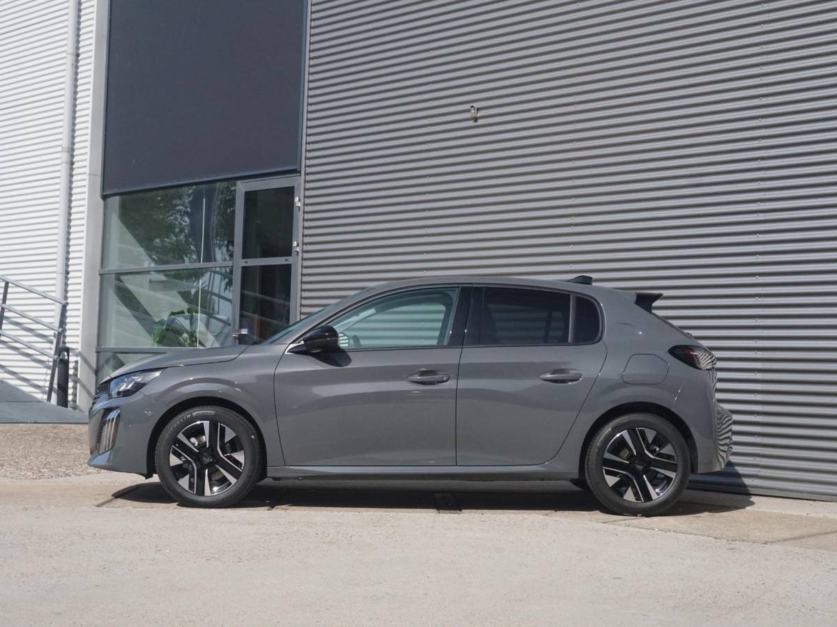 Peugeot 208 Peugeot 208 1.2 Hybrid 110 e-DCS6 Allure 360 Camera