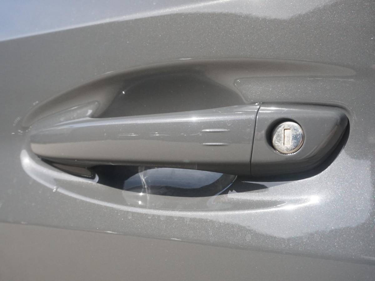Peugeot 208 Peugeot 208 1.2 Hybrid 110 e-DCS6 Allure 360 Camera