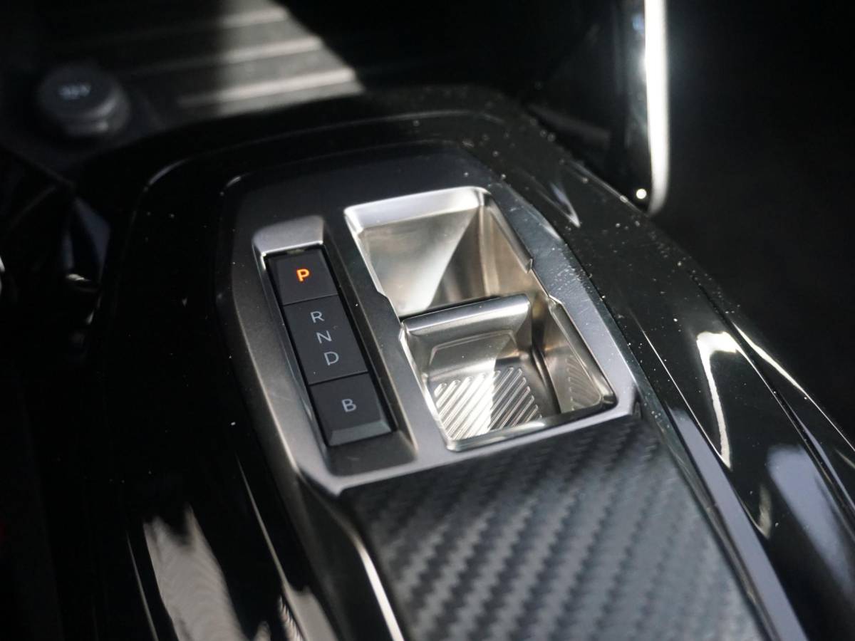 Peugeot e-2008 Peugeot e-2008 EV GT Avantage 54 kWh Carplay