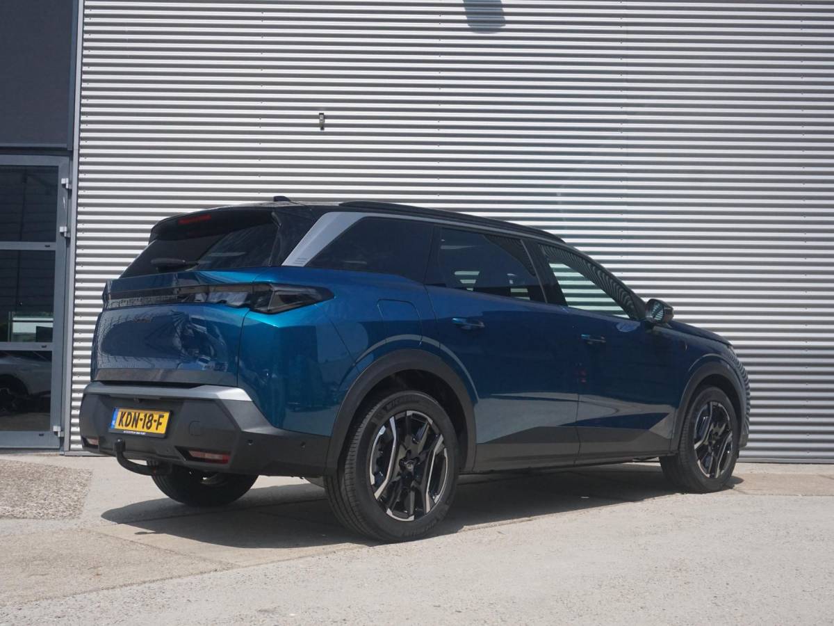 Peugeot 5008 Peugeot 5008 1.6 Plug-in Hybrid 195 GT 7p Panoramadak