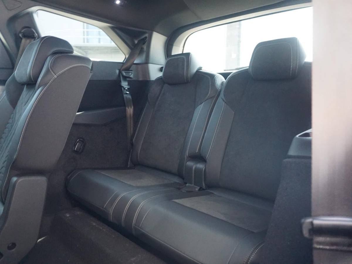Peugeot 5008 Peugeot 5008 1.6 Plug-in Hybrid 195 GT 7p Panoramadak