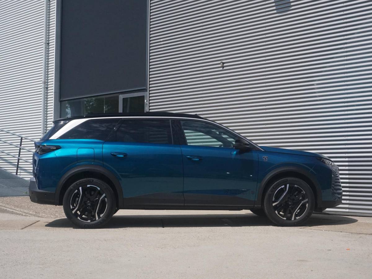 Peugeot 5008 Peugeot 5008 1.6 Plug-in Hybrid 195 GT 7p Panoramadak