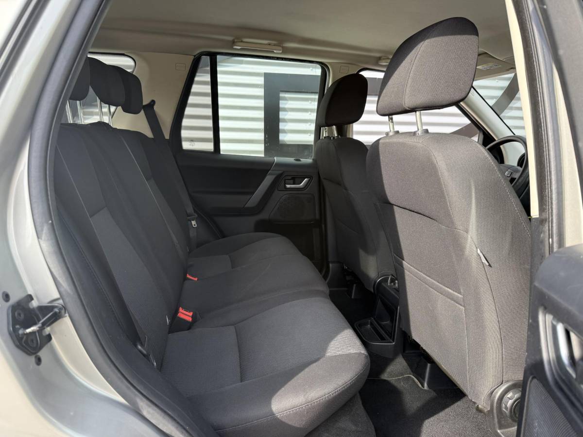 Land Rover Freelander Land Rover Freelander 2.2 TD4 E Navi|Trekhaak|PDC|Clima|Cruise|Goed Onderhouden|D-riem v.v. in 2025|APK tot 04-2027