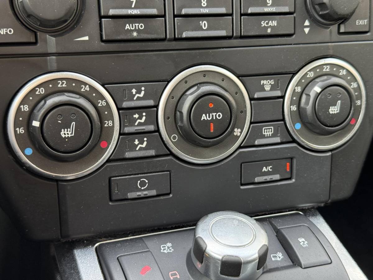 Land Rover Freelander Land Rover Freelander 2.2 TD4 E Navi|Trekhaak|PDC|Clima|Cruise|Goed Onderhouden|D-riem v.v. in 2025|APK tot 04-2027