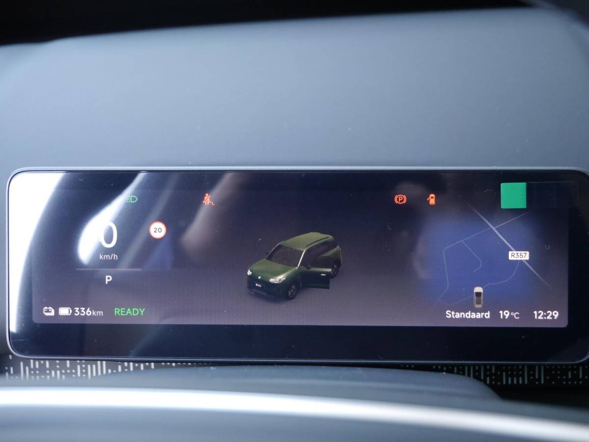 Leapmotor B03X Leapmotor B03X ProMax Design 53 kWh | Binnenkort leverbaar in deze kleur | | Hoge zit | Carplay | Camera | Navigatie | 18inch velgen | Parkeersensoren | LED Lampen |