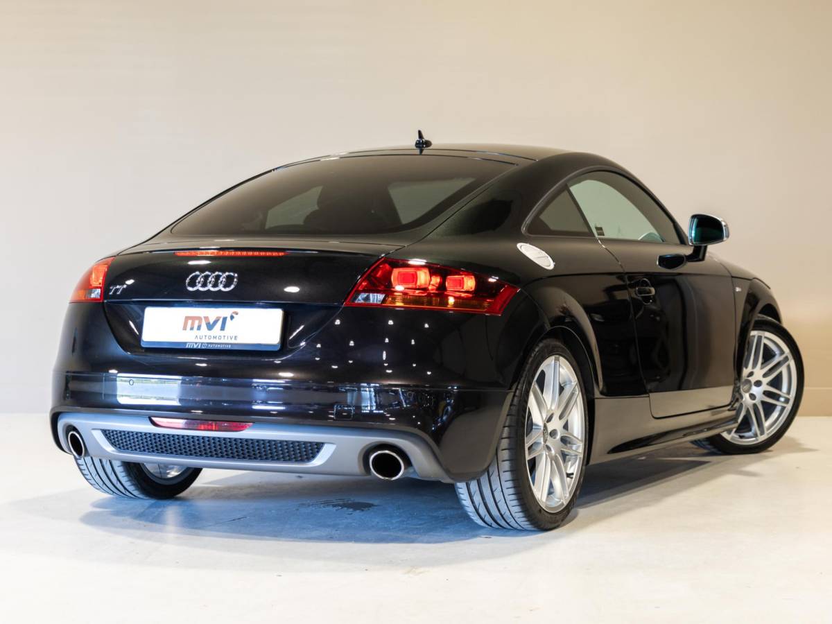 Audi TT Audi TT 2.0 TFSI q. Pro Line S-Line / 211pk / Apple CarPlay / Leder / Stoelverwarming /