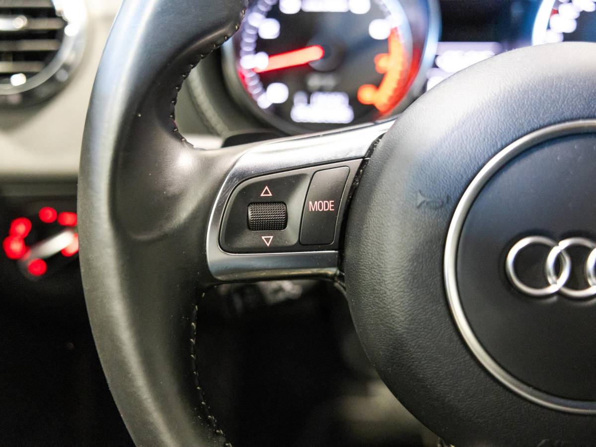 Audi TT Audi TT 2.0 TFSI q. Pro Line S-Line / 211pk / Apple CarPlay / Leder / Stoelverwarming /