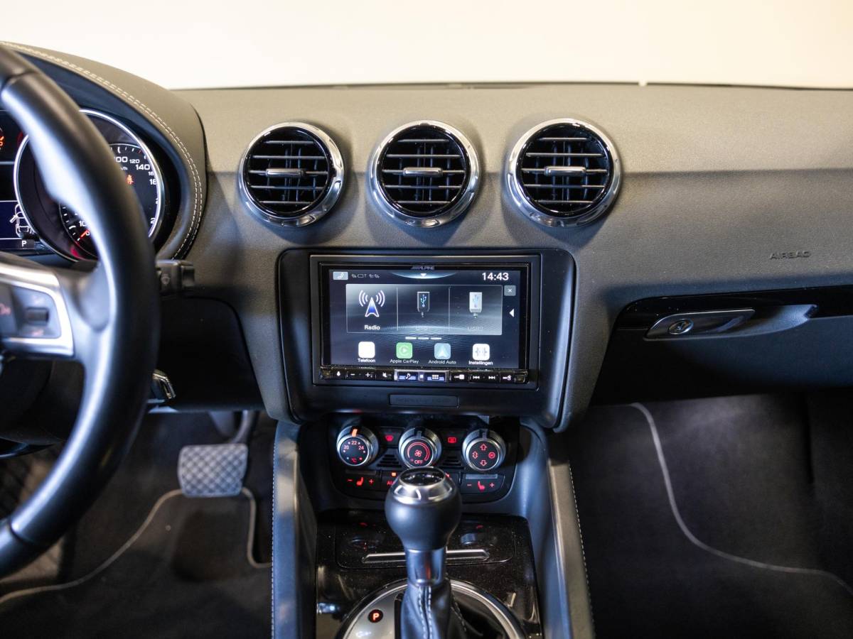 Audi TT Audi TT 2.0 TFSI q. Pro Line S-Line / 211pk / Apple CarPlay / Leder / Stoelverwarming /