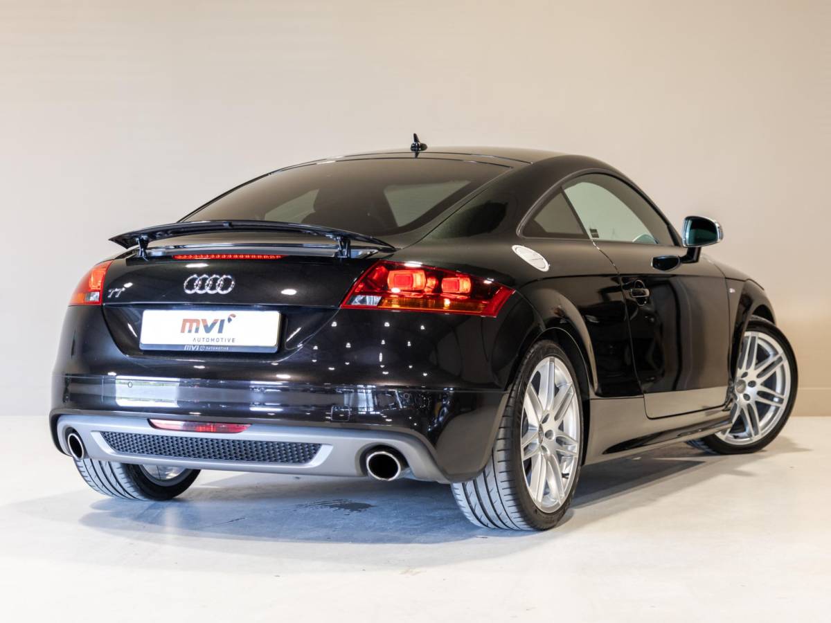 Audi TT Audi TT 2.0 TFSI q. Pro Line S-Line / 211pk / Apple CarPlay / Leder / Stoelverwarming /