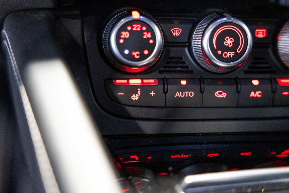 Audi TT Audi TT 2.0 TFSI q. Pro Line S-Line / 211pk / Apple CarPlay / Leder / Stoelverwarming /
