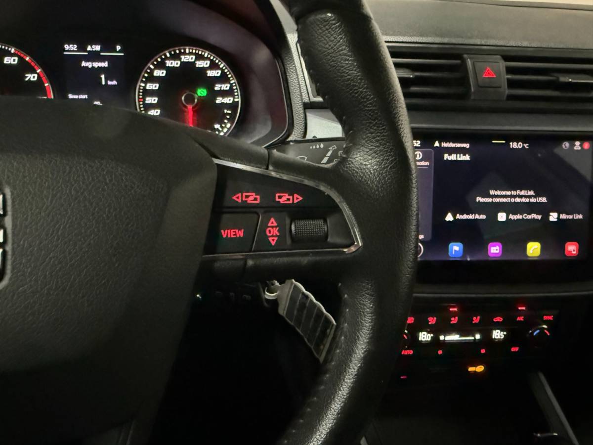 SEAT Arona Seat Arona 1.0 TSI Style Business Intense Plus Autom. Navi -Carplay Ecc