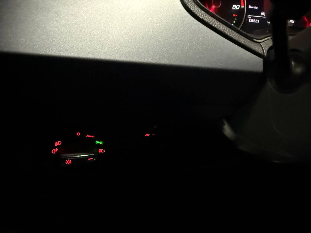SEAT Arona Seat Arona 1.0 TSI Style Business Intense Plus Autom. Navi -Carplay Ecc