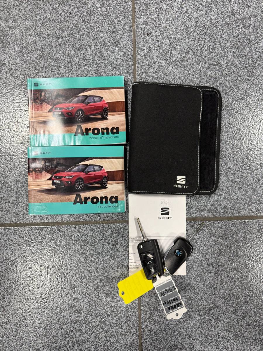 SEAT Arona Seat Arona 1.0 TSI Style Business Intense Plus Autom. Navi -Carplay Ecc